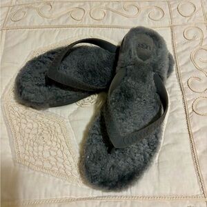 UGG sherpa flip flops